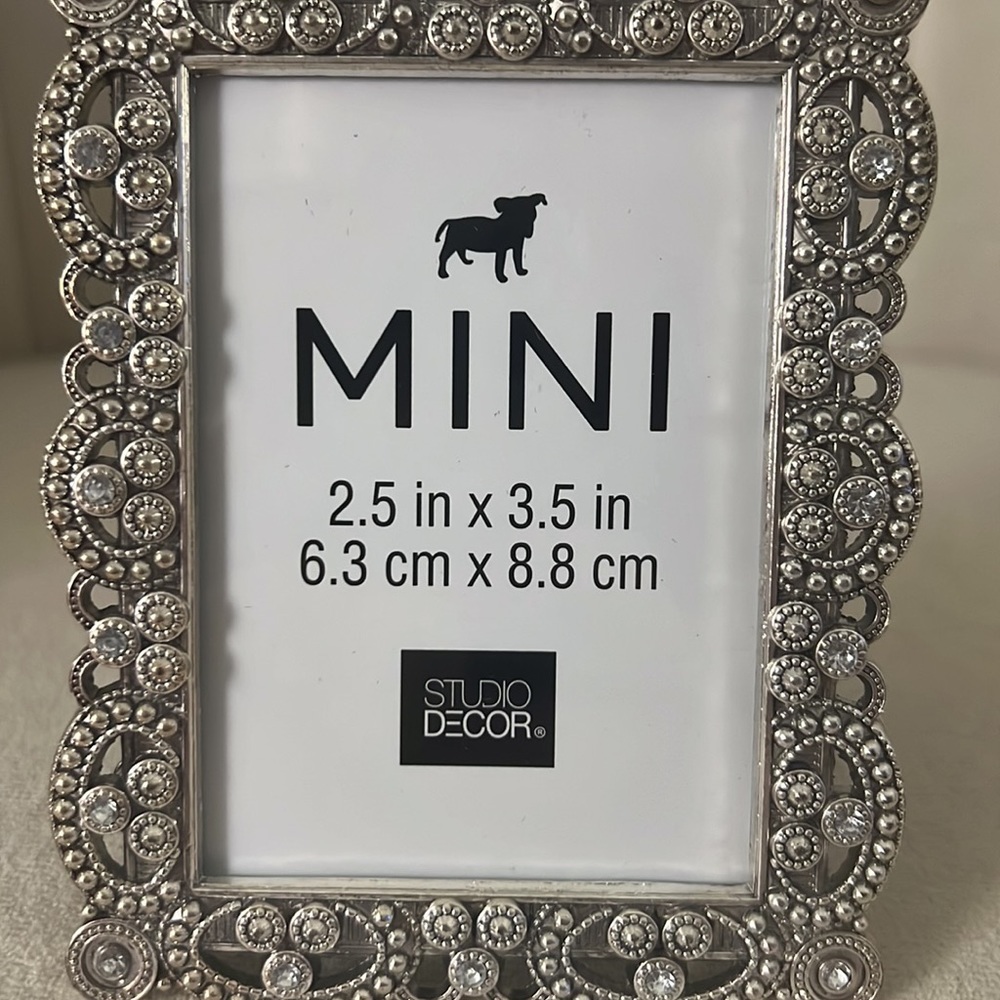 Mini Frame - Picture 3 of 6
